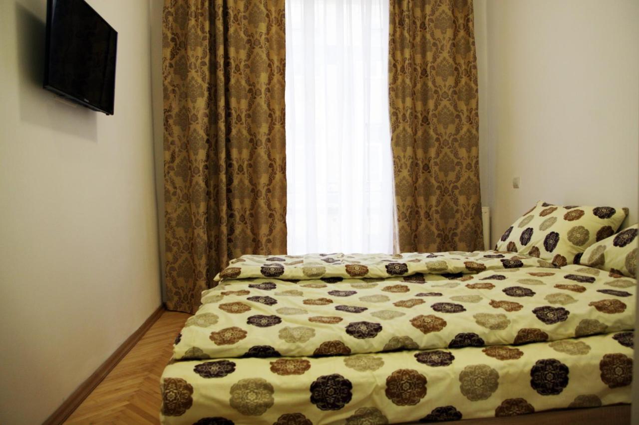 Etno Hostel Lviv Exterior photo