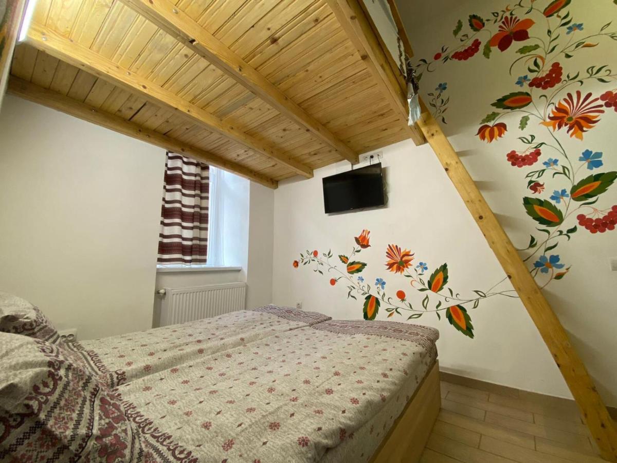 Etno Hostel Lviv Exterior photo